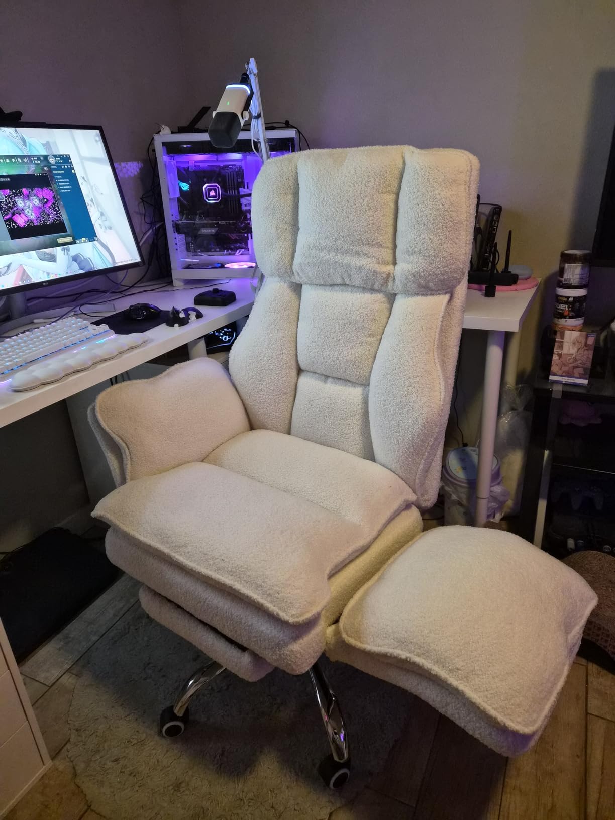 Big and Tall Office Chair, Flip Armrests for Pets & Cross Legged Sitting, Executive Ergonomic Computer Gaming Chair with Foot Rest, Teddy Fleece Wide Seat Reclining Desk Chair customer photo 2
