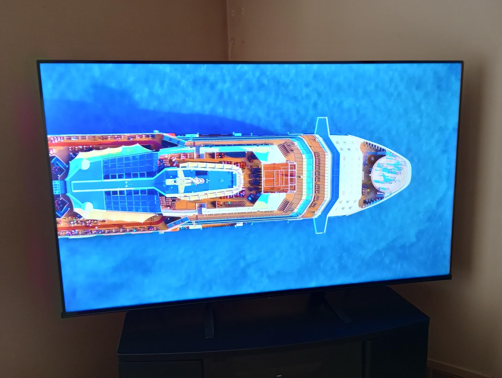 Hisense 100