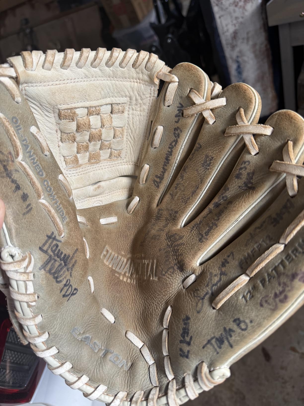 Easton | Fundamental Fastpitch Softball Glove | Sizes 12