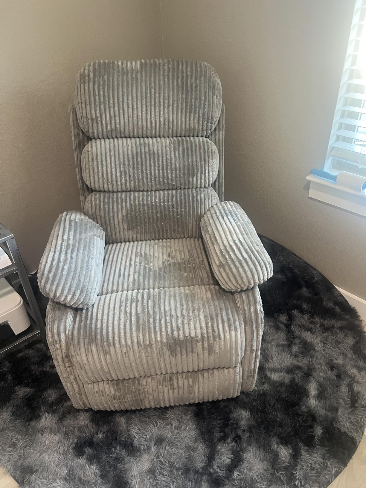 Adult 360 Rocking Recliner Chair, Nursery Rocker Reclining Chair with Side Pocket, a Comfy upholstered Single Sofa Armchair. Suitable for Living Room, Bedroom Nursing use, Velvet Fabric in Beige customer photo 1