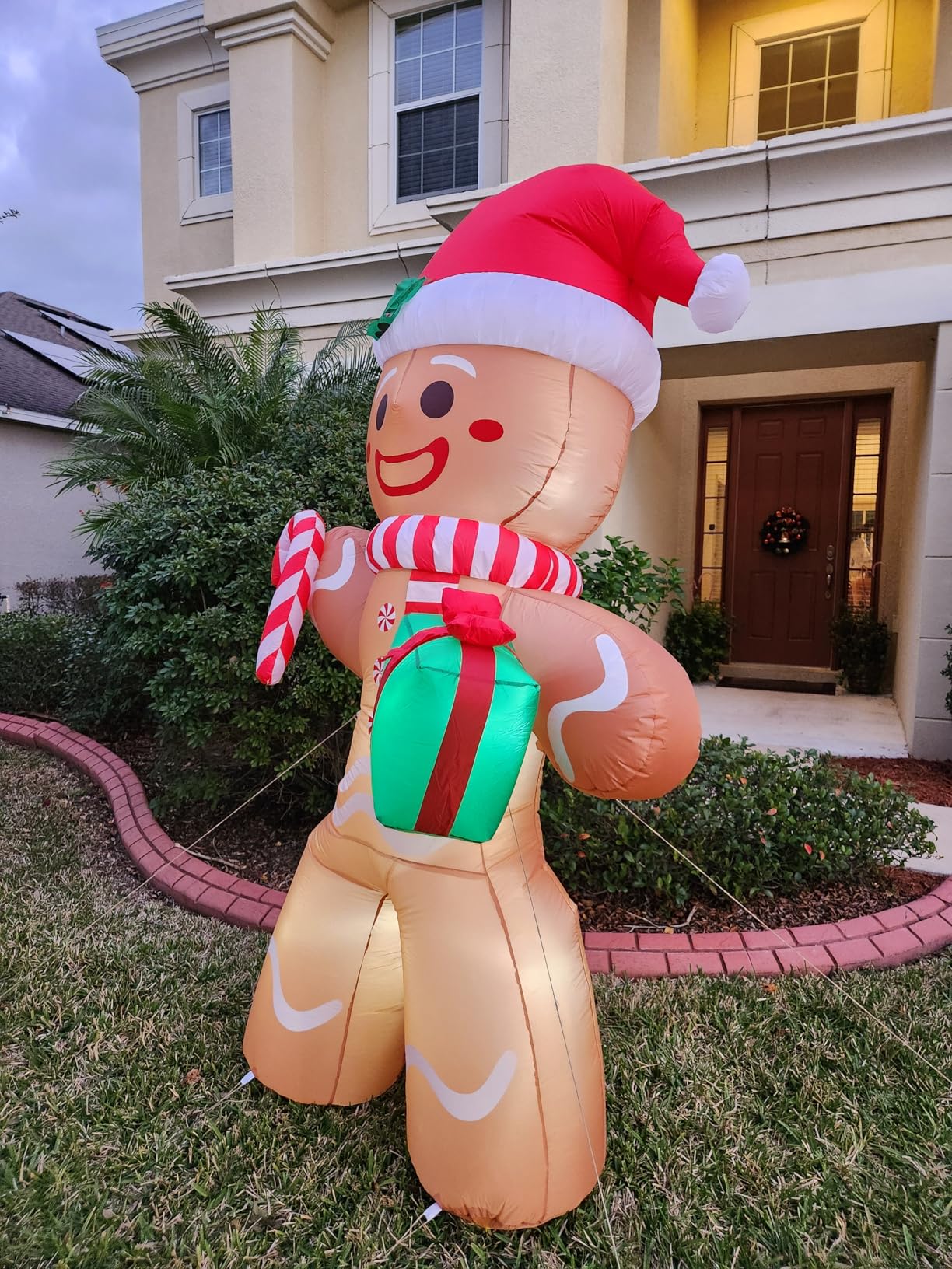 Christmas Inflatable Gingerbread Man, Blow Up Holiday Party Decor with Build-in LED Lights, Waterproof Inflatable Christmas Decorations for Outdoor Roof Yard Lawn Garden Indoor (Brown, 8FT) customer photo 1