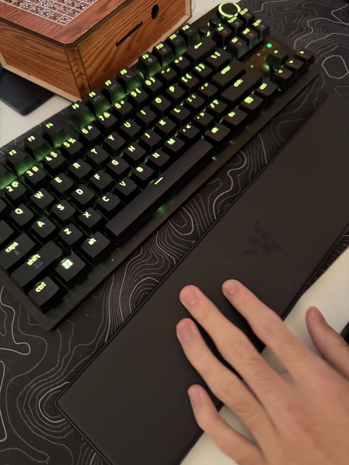 Razer Huntsman V3 Pro 8KHz Esports Gaming Keyboard: Analog Optical Switches Gen 2 - 8000 Hz Polling Snap Tap - Rapid Trigger - Adjustable Actuation - Media Controls - PBT Keycaps - Black customer photo 1