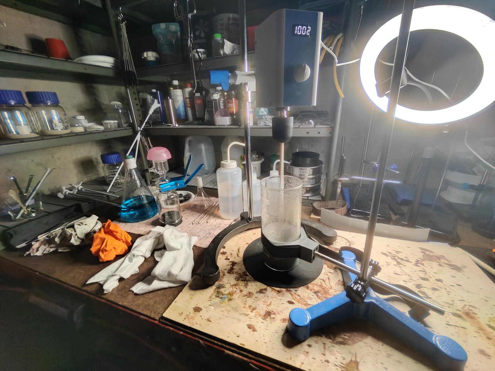 Digital Lab Overhead Stirrer, Speed 100-2000rpm, Max.Torque 20N.cm, Max.Viscosity 10000mpas, 10L (H2O), Lab Mixer with Overload Protection, Overhead Mixer with Support Stand & PTFE Stirring Rod, 110-220V customer photo 2