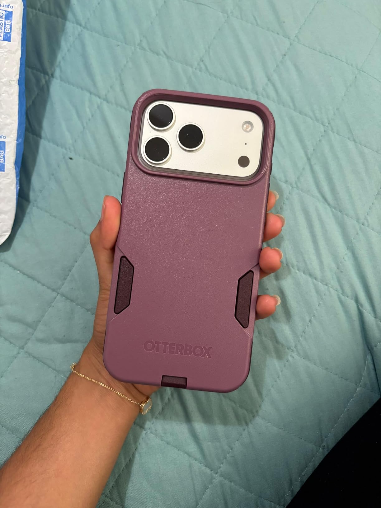 OtterBox iPhone 17 Commuter Series Case - Black - Thin & Protective iPhone Case, Dual-Layer, Impact Absorbing customer photo 1