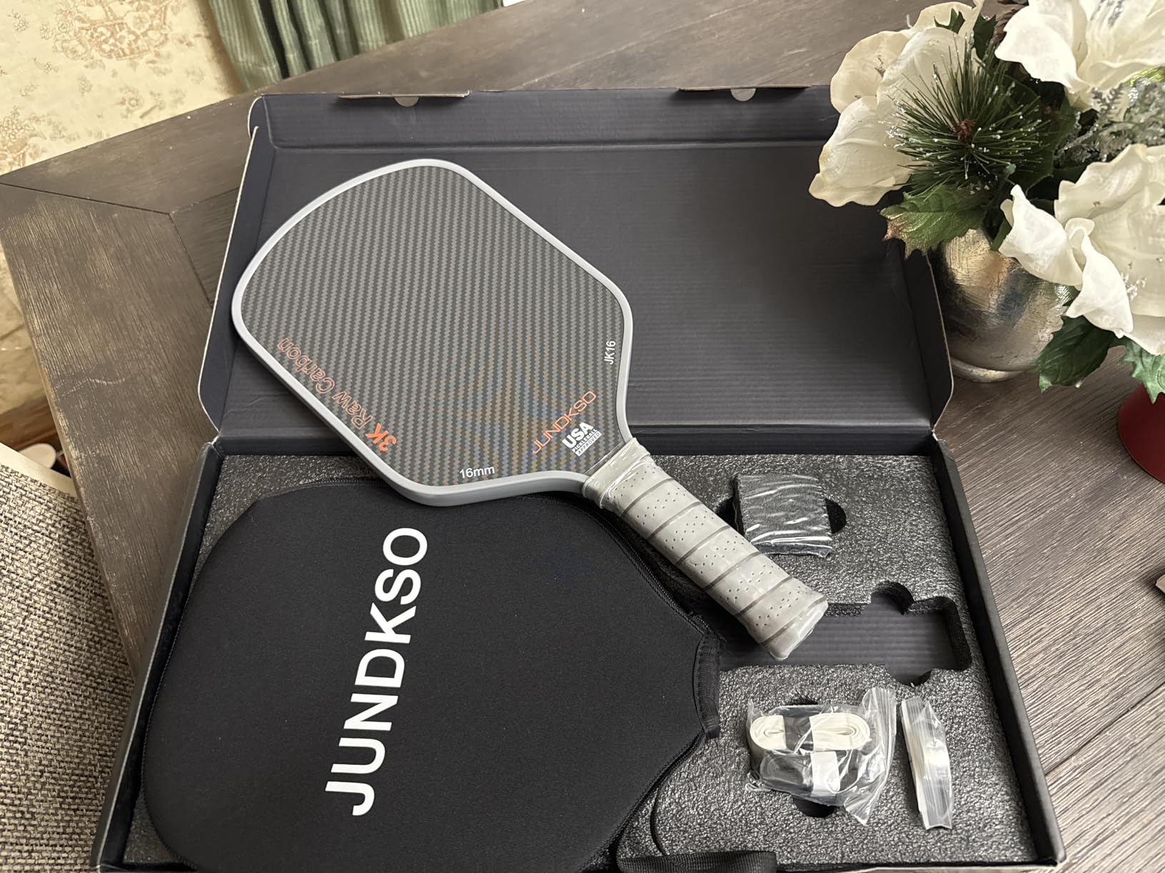 Professional Pickleball Paddles- T700 Carbon Fiber Pickle Racket- 3K Raw Carbon Frosted Surface for Enhanced Spin and Friction - USAPA Approved Offensive Long Paddle for Intermediate Advanced Players customer photo 1