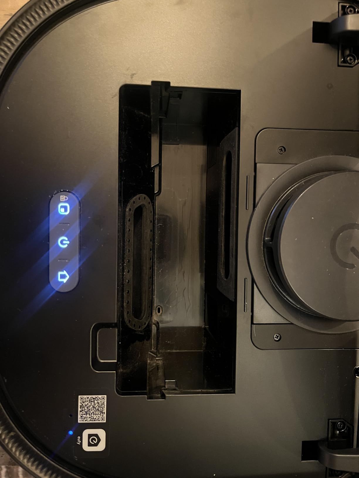 Eufy C28 2026 New Robot Vacuum and Mop Combo, 15,000 Pa Suction, HydroJet Self Clean Roller Mop, Upgraded from X10 Pro, Zero-Tangle for Pet Hair, Auto Mop Washing&Drying, Self-Emptying&Refilling customer photo 1