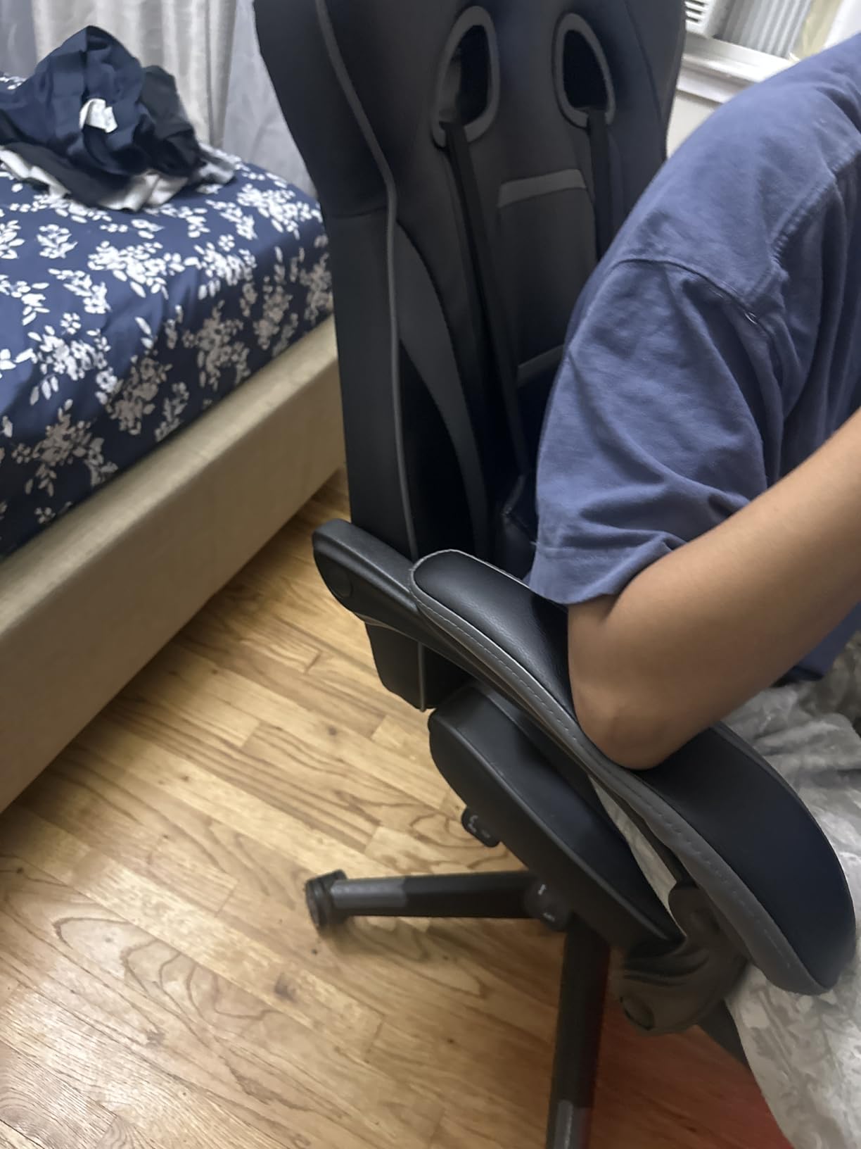GTPLAYER Gaming Chair for Adults, Big and Tall 350LBS Heavy Duty Office Chair, Ergonomic High Back Lumbar Support and Recliner for Back Pain Relief, Sky Gray customer photo 1