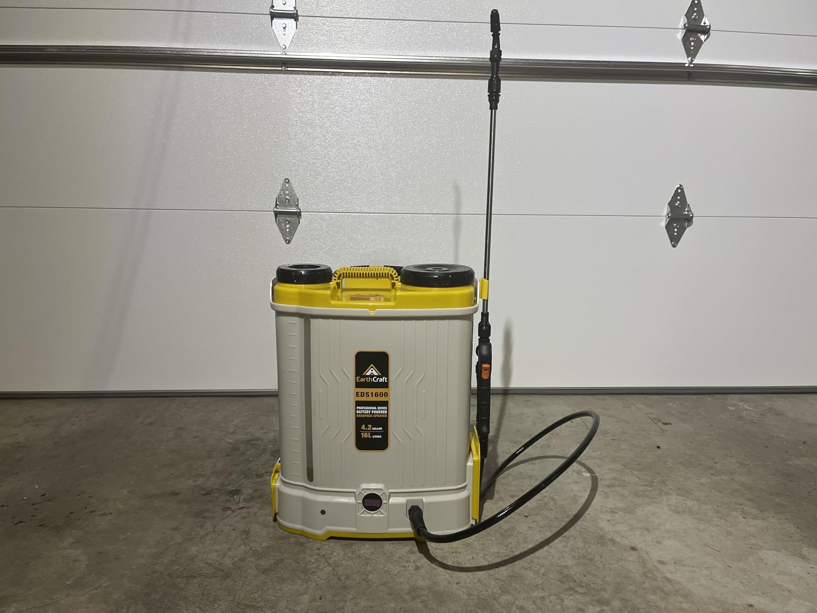 Battery Powered Backpack Sprayer 5.3Gal Compatible with DeWalt 20V Battery(NOT Included), Equipped with Mixing System, Backpack Garden Sprayer with 6 Spray Nozzles for Lawn, Garden, Yard customer photo 2