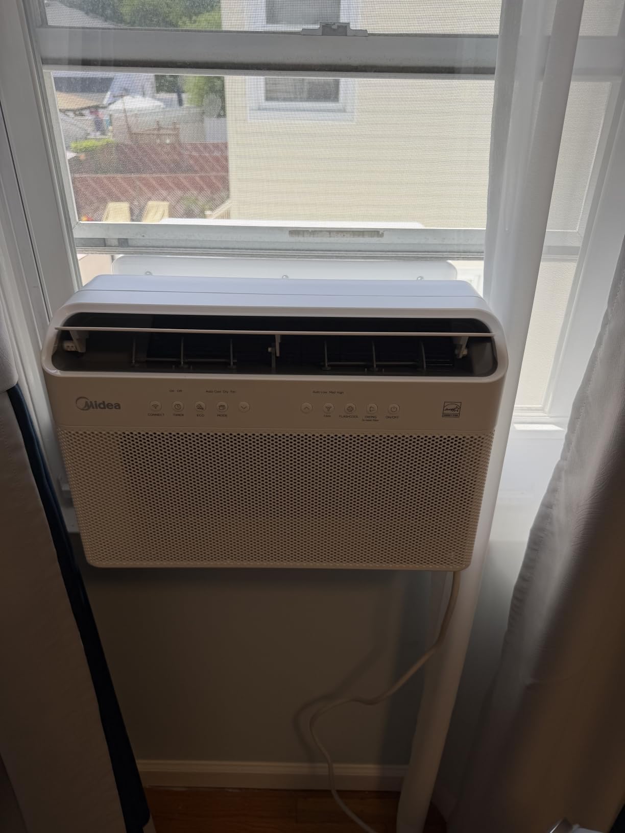 Midea 8,000 BTU U Shaped Smart Inverter Window Air Conditioner - Cools 350 Sq Ft, Ultra Quiet with Open Window Operation - Alexa/Google Assistant Compatible, 37% Energy Savings, Remote (2026 Edition) customer photo 1