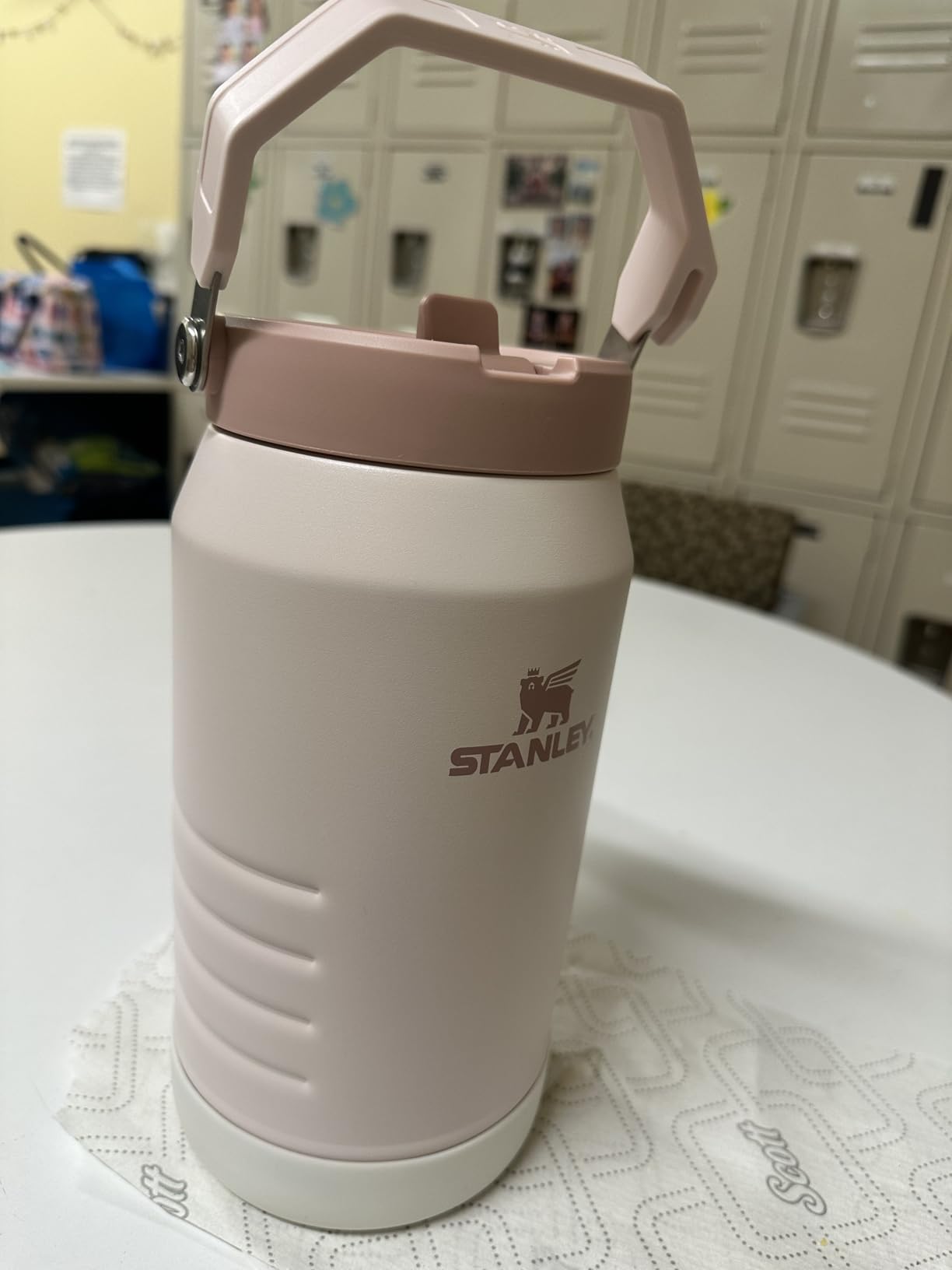 Stanley IceFlow 2.0 Flip Straw Jug with Handle 64 oz | Twist On Lid and Flip Up Straw | Leakproof for Travel and Sports | Insulated Stainless Steel | BPA-Free | Black 2.0 customer photo 2