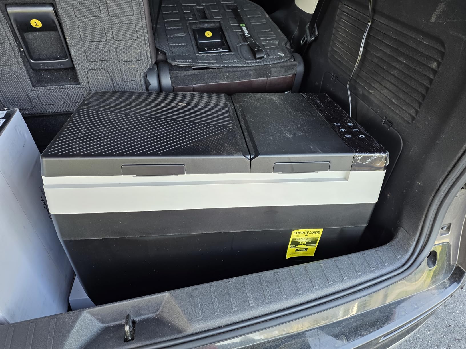 Feelfunn 12 Volt Refrigerator 45QT(42L), Dual-Zone Car Fridge Freezer with Wheels, -4F to 68F Electric Cooler with Fast Cooling & APP Control, 12/24V DC 100-240V AC for Camping RV Truck SUV, Black customer photo 2