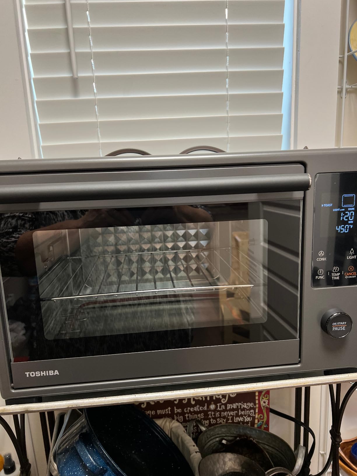 TOSHIBA 10-in-1 Convection Toaster Oven, 6-Slice Countertop Oven, 1500W with Rotisserie & Pizza customer photo 1