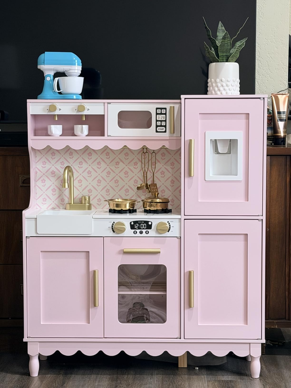 Best Choice Products Play Kitchen for Kids, Cottage Style Kids Kitchen Playset for Toddlers, Pretend Play Toy Kitchen w/ 11Pcs, Espresso Machine, Microwave, Oven, Refrigerator w/Ice - Cream customer photo 1