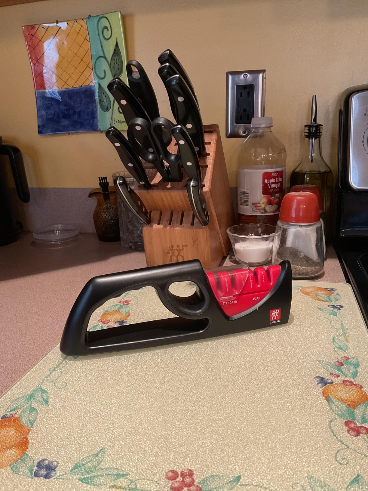 Zwilling Twin Signature 11-Pc Knife Set, Friodur Ice-Hardened Blades | Made in Company-Owned German Factory with Special Formula Steel. Dishwasher Safe, Comfortable Grip for Effortless Meal Prep. customer photo 1