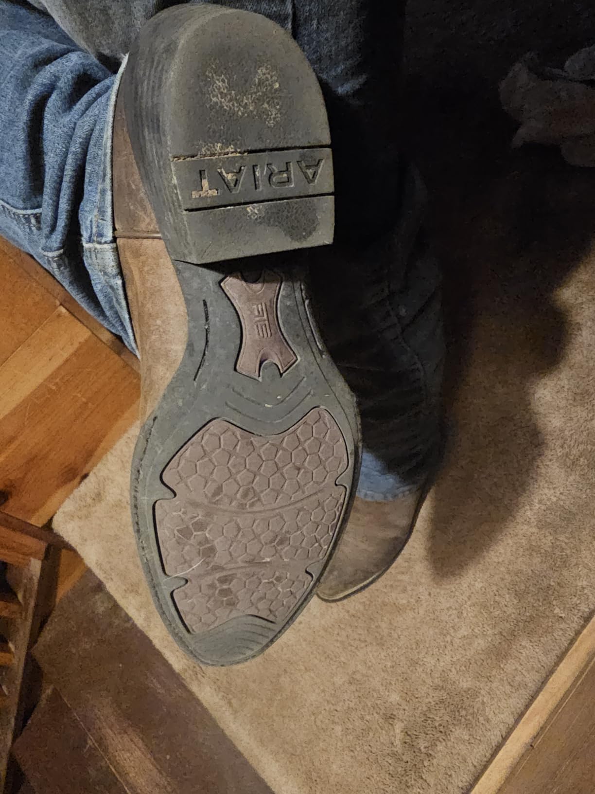 Ariat Men's Heritage R Toe Western Boot customer photo 2