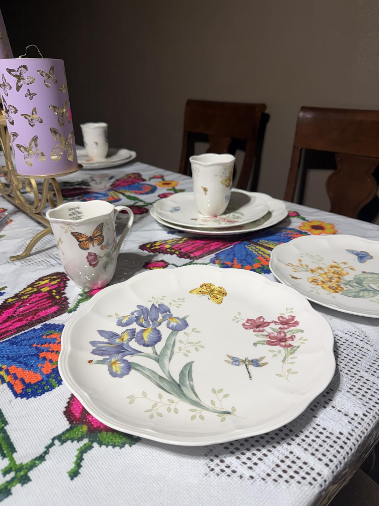 Lenox Dinnerware Set, Butterfly Meadow 18-Piece Set, Service For 6, White Porcelain, Butterfly And Flower Designs, Plates And Bowls Sets, Dishwasher Safe, Home & Kitchen (Assorted, 18 Pieces) customer photo 2