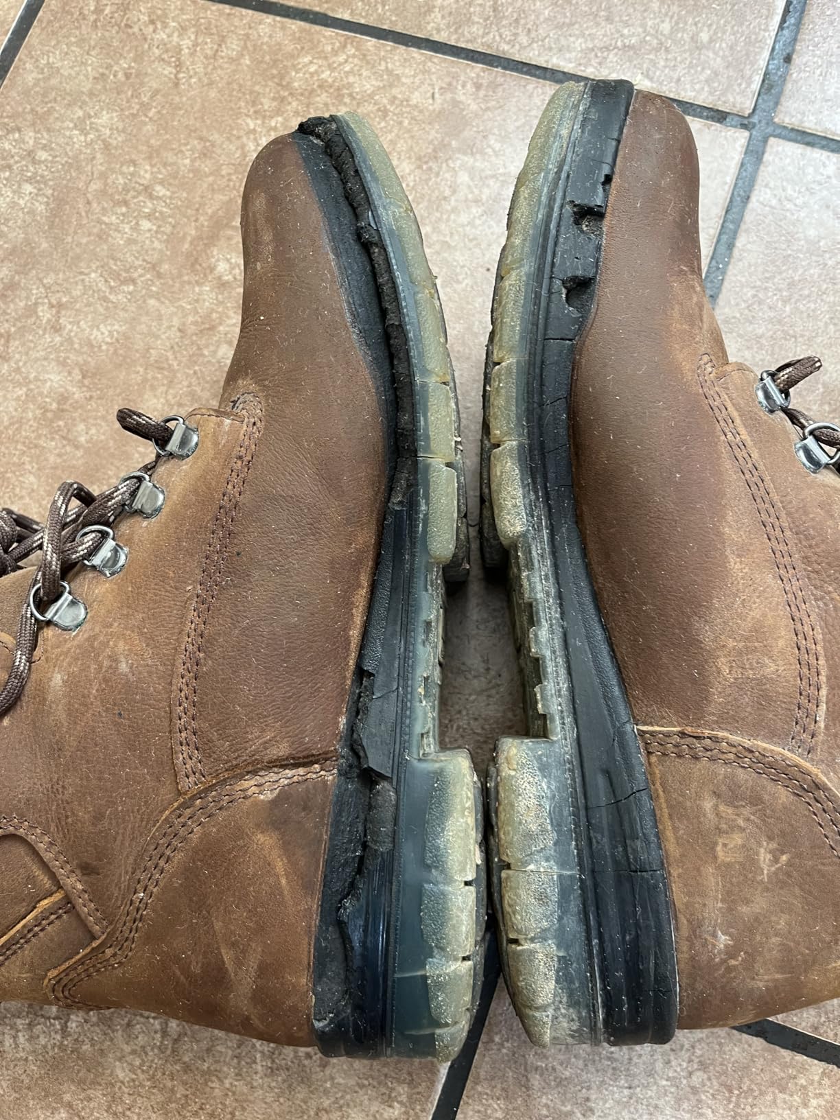 Wolverine Men's W03238 Durashock Boot customer photo 2