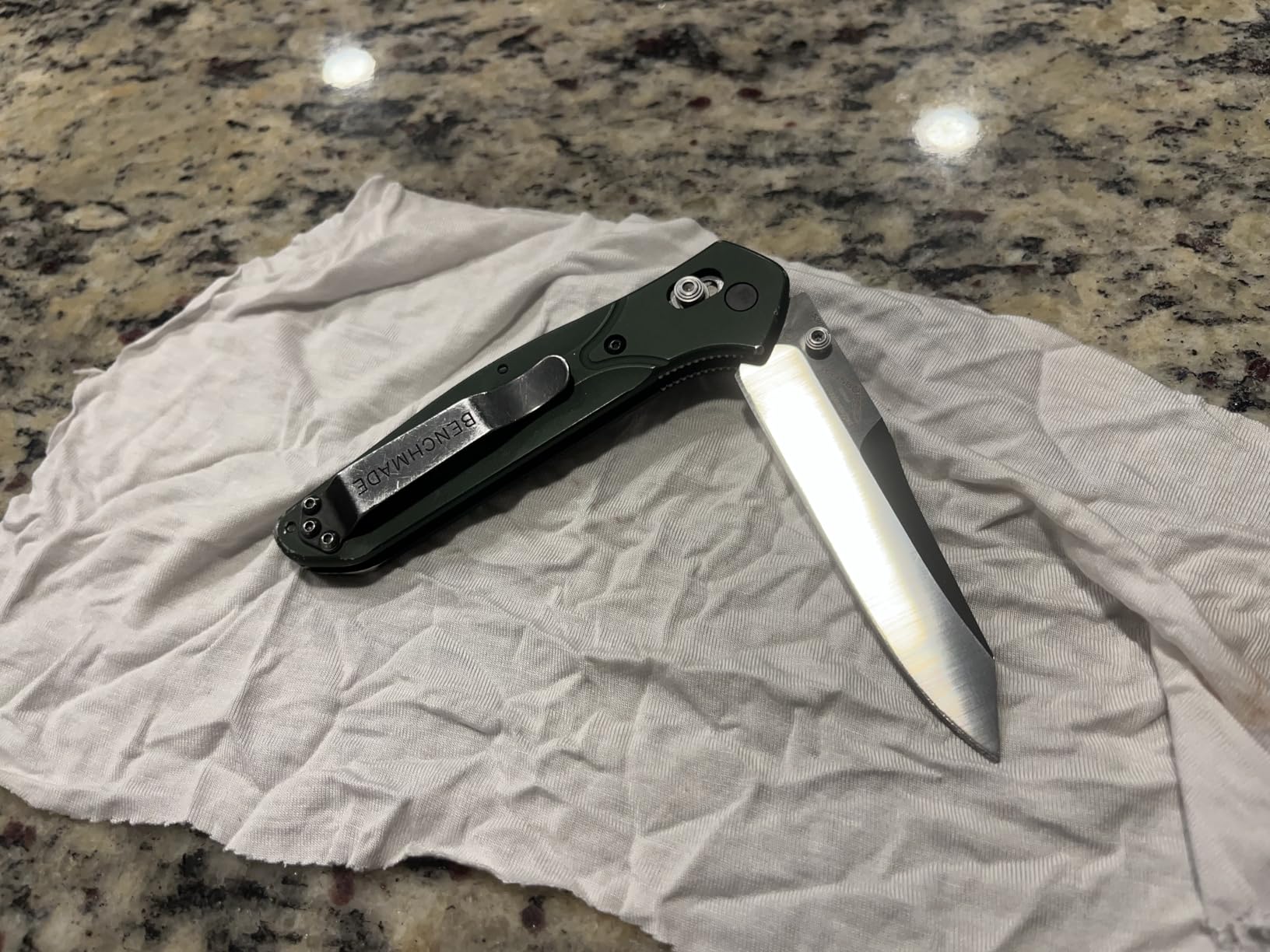 Benchmade Osborne EDC Knife, Green Aluminum Handle, S30V Steel Blade (940) customer photo 2