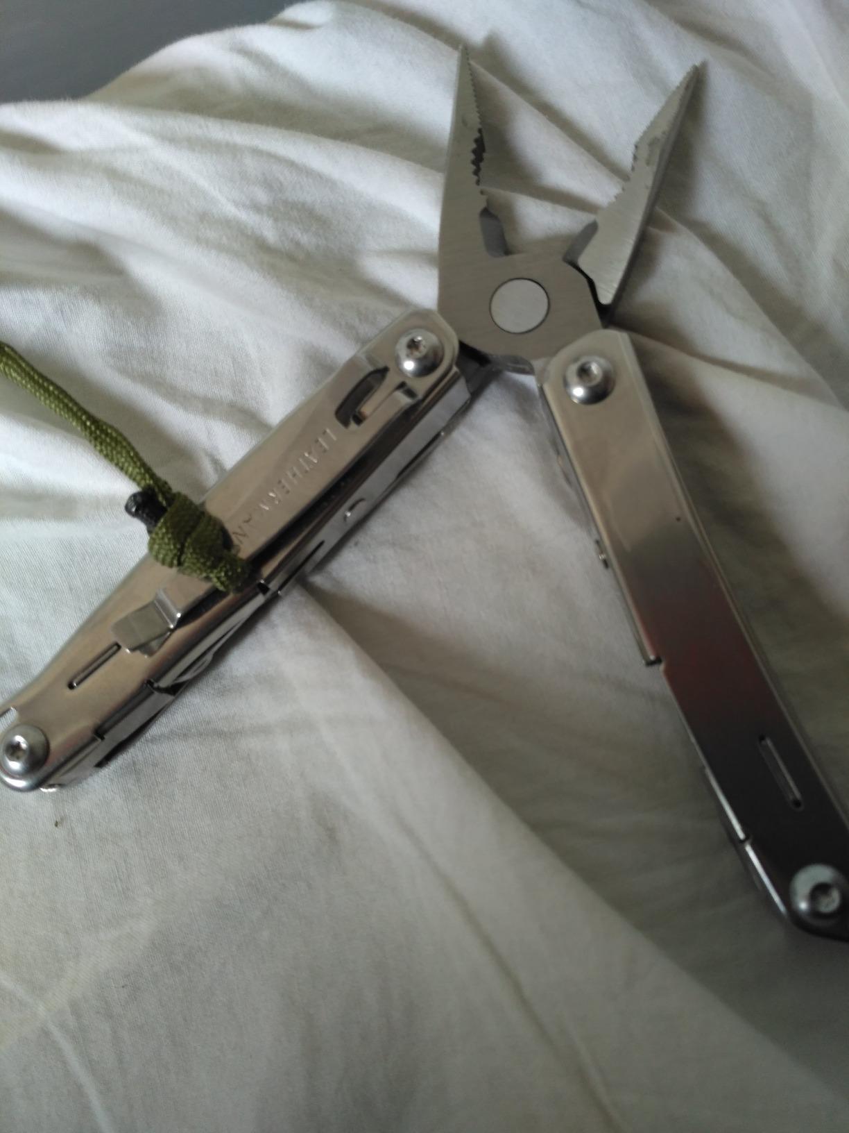 Wingman Multi-Tool, Silver, 14 Tools customer photo 1