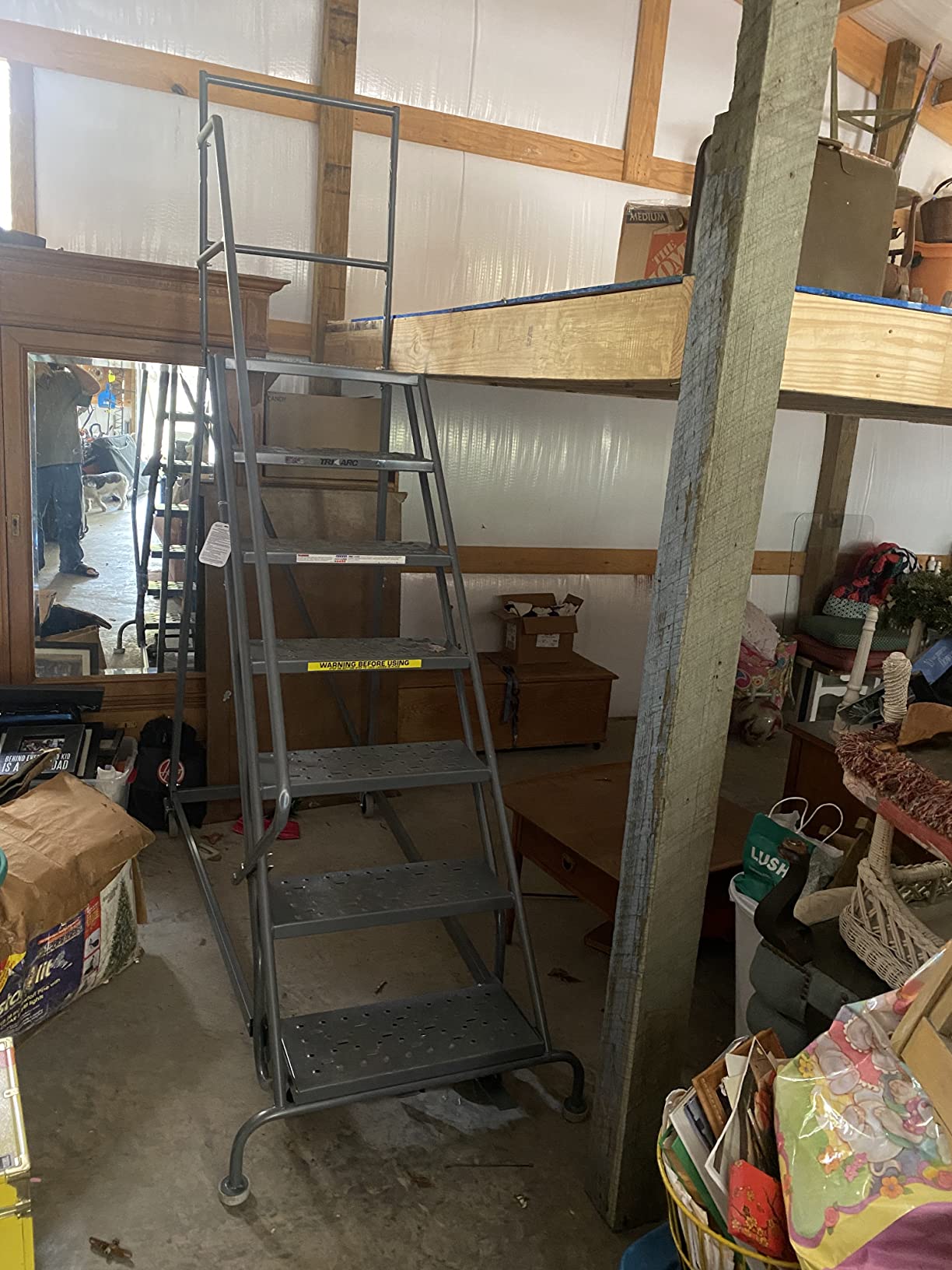 Tri-Arc KDEC112246 12-Step Forward Descent Safety Angle Steel Rolling Industrial and Warehouse Ladder with Perforated Tread, 24-Inch Wide Steps customer photo 2