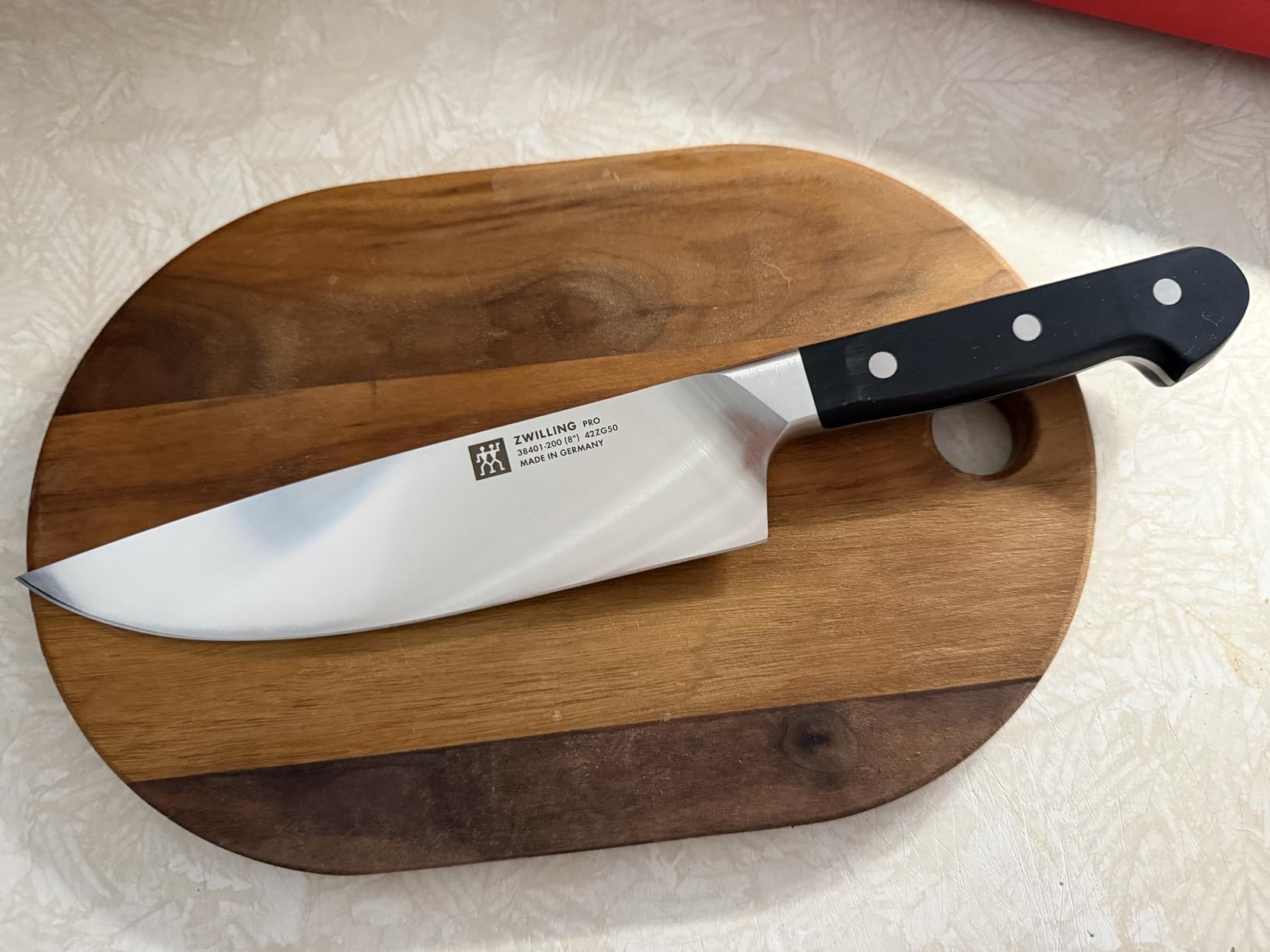 ZWILLING Pro 8-inch Razor-Sharp German Chef's Knife, Made in Company-Owned German Factory with Special Formula Steel perfected for almost 300 Years, Dishwasher Safe customer photo 1