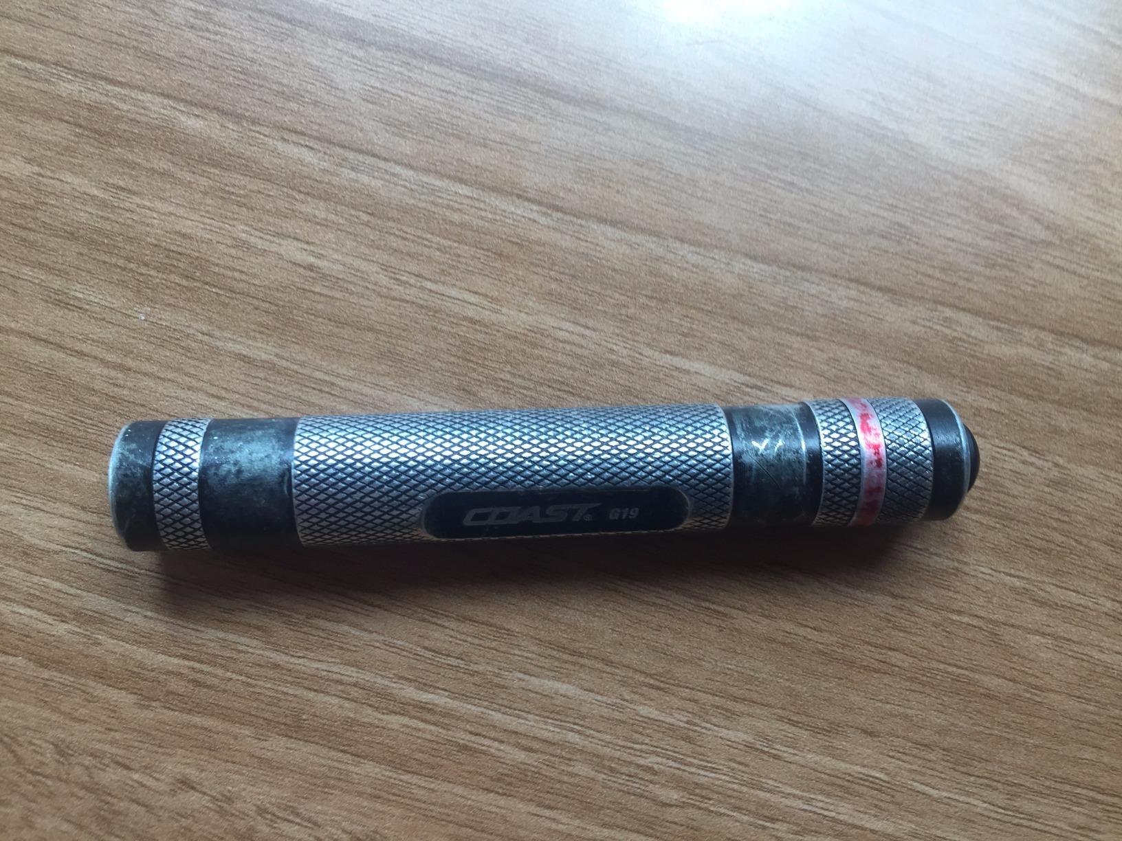 COAST G19 54 Lumen Inspection Beam LED Penlight with Adjustable Pocket Clip and Consistent Edge-to-Edge Brightness, Black customer photo 2