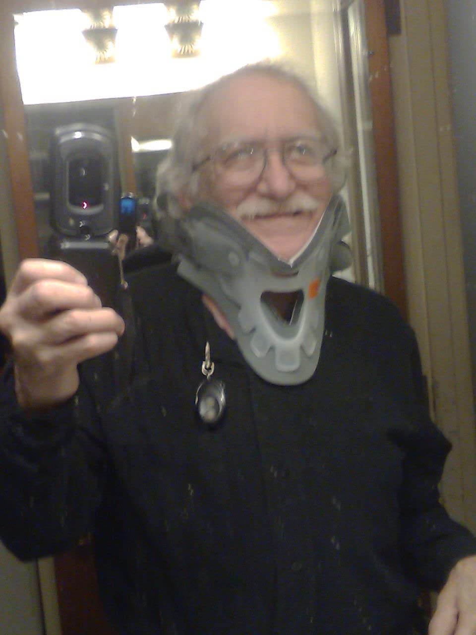 ASPEN Medical Products Cervical Collar, Neck Brace for Optimal Support & Comfort, Regular Size, 983110 Adult Regular customer photo 1