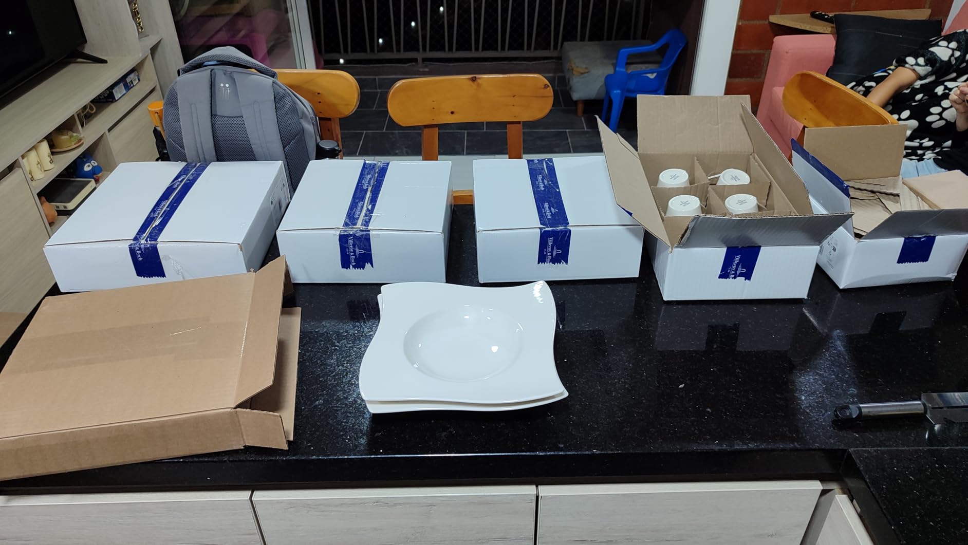 Villeroy & Boch NewWave Basic Dinnerware Set, Service for 6, 30 Piece, White | Porcelain dinnerware set, NewWave wave design, dishwasher and microwave safe, complete for breakfast through dinner customer photo 1