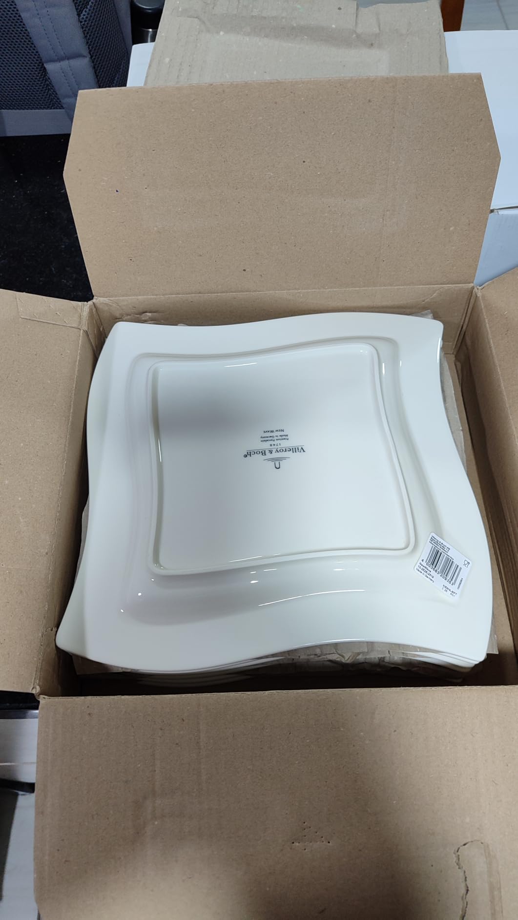 Villeroy & Boch NewWave Basic Dinnerware Set, Service for 6, 30 Piece, White | Porcelain dinnerware set, NewWave wave design, dishwasher and microwave safe, complete for breakfast through dinner customer photo 2