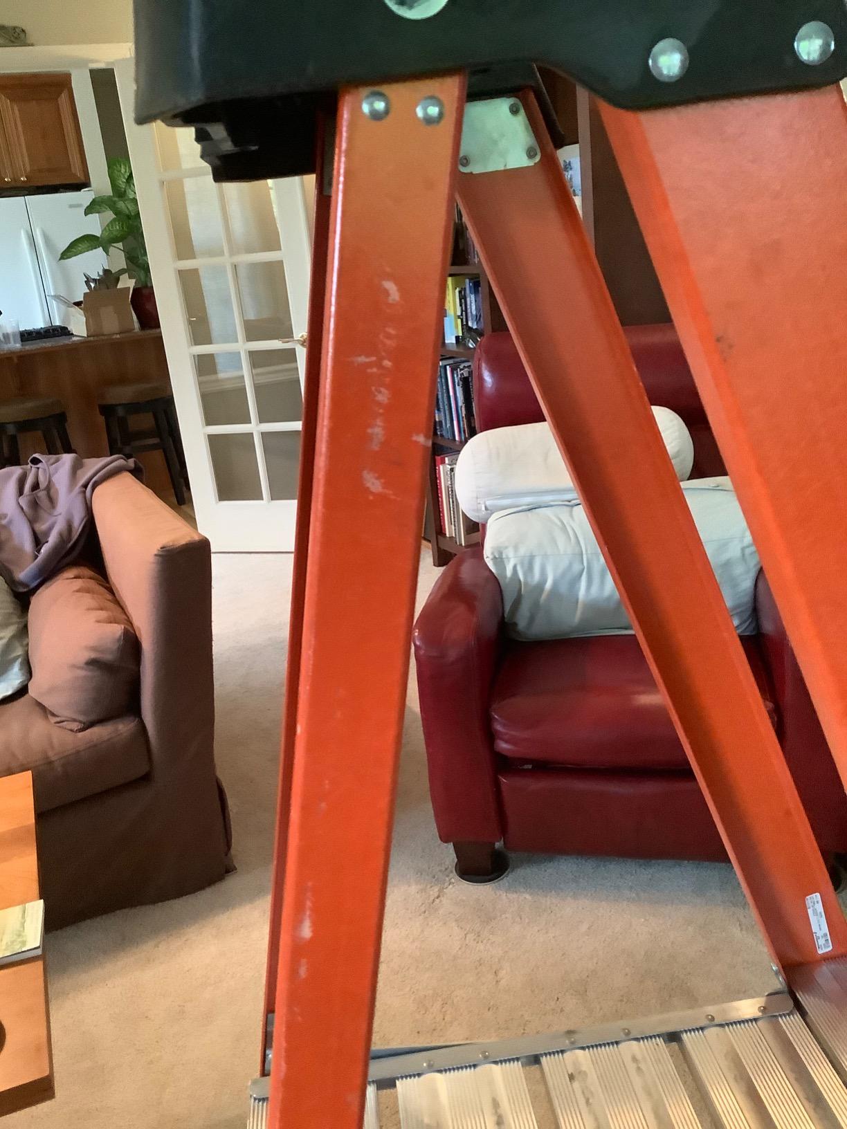 Louisville Ladder 4-Foot Fiberglass Platform Step Ladder, 375-Pound Load Capacity, Type IAA, FXP1804HD customer photo 2