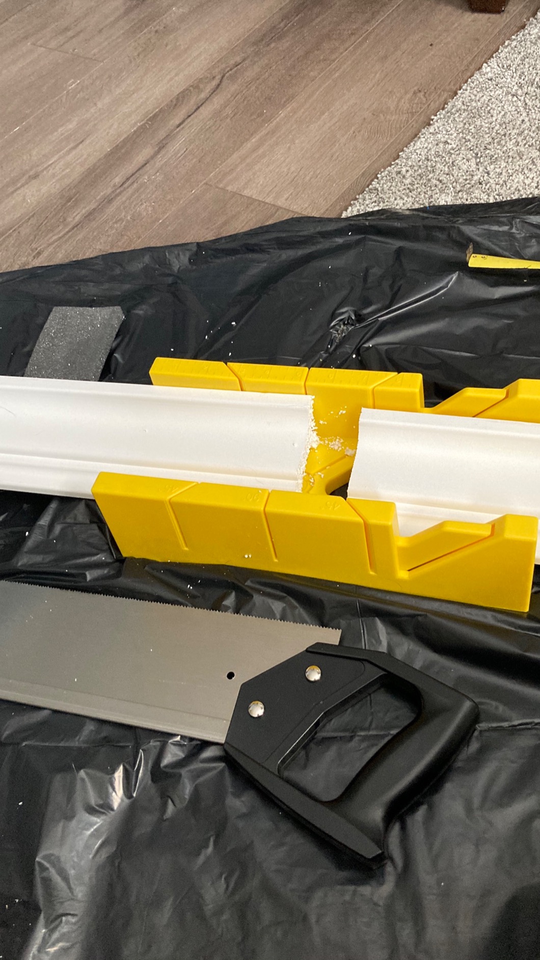 Creative Crown Bennett LED Foam Molding Kit, 48 Ft 3.5in, Precut Corners | Built-in LED channel. 4 inside, 1 outside corners included. No nailing, sanding, priming, or compound cuts. 6 styles customer photo 1
