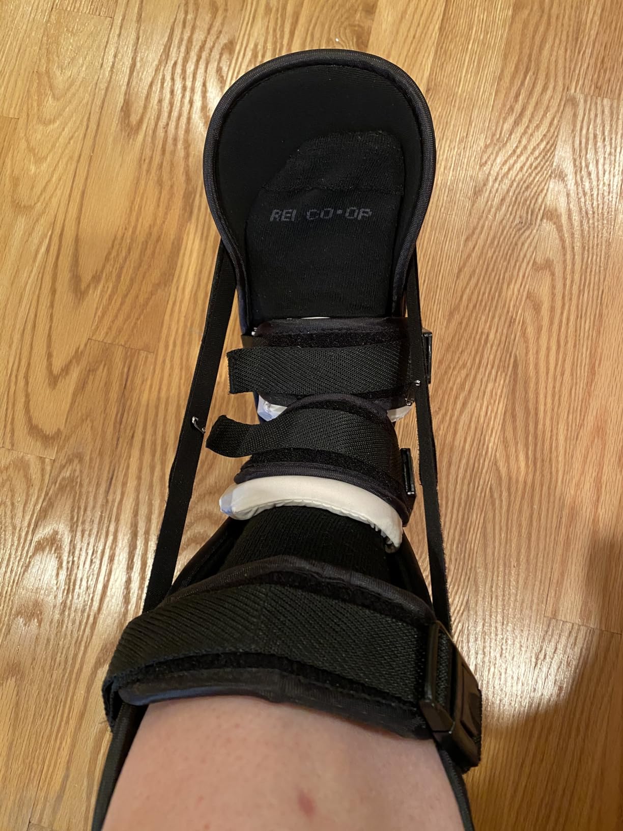 BraceAbility Sleeping Stretch Boot - Plantar Fasciitis Night Foot Splint Adjustable Achilles Tendonitis Brace for Fascia, Tendon and Calf Stretching, Heel and Bone Spur, Arch Pain Treatment (Medium) customer photo 1