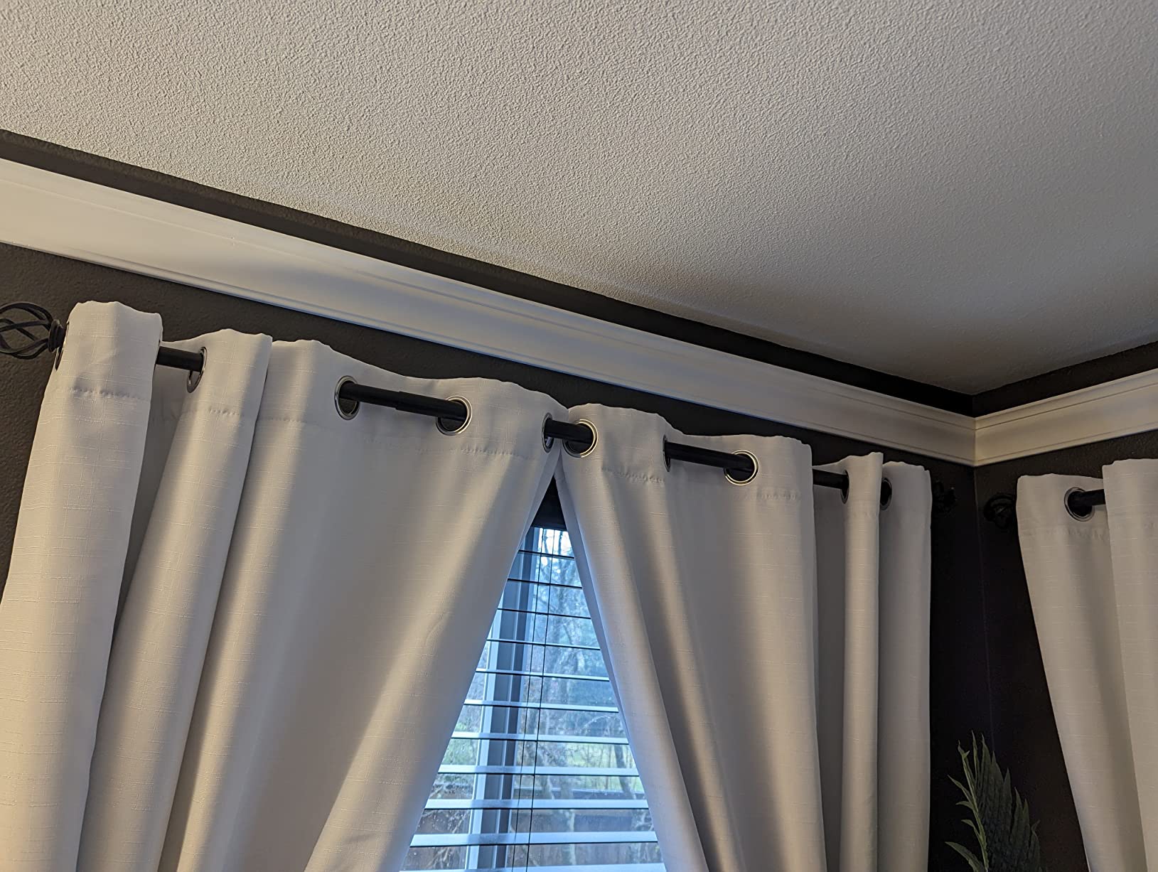 Creative Crown Fairchild LED Foam Molding Kit, 128 Ft 3.5in, Precut Corners | Built-in LED channel. 4 inside, 1 outside corners included. No nailing, sanding, priming, or compound cuts. 6 styles customer photo 1