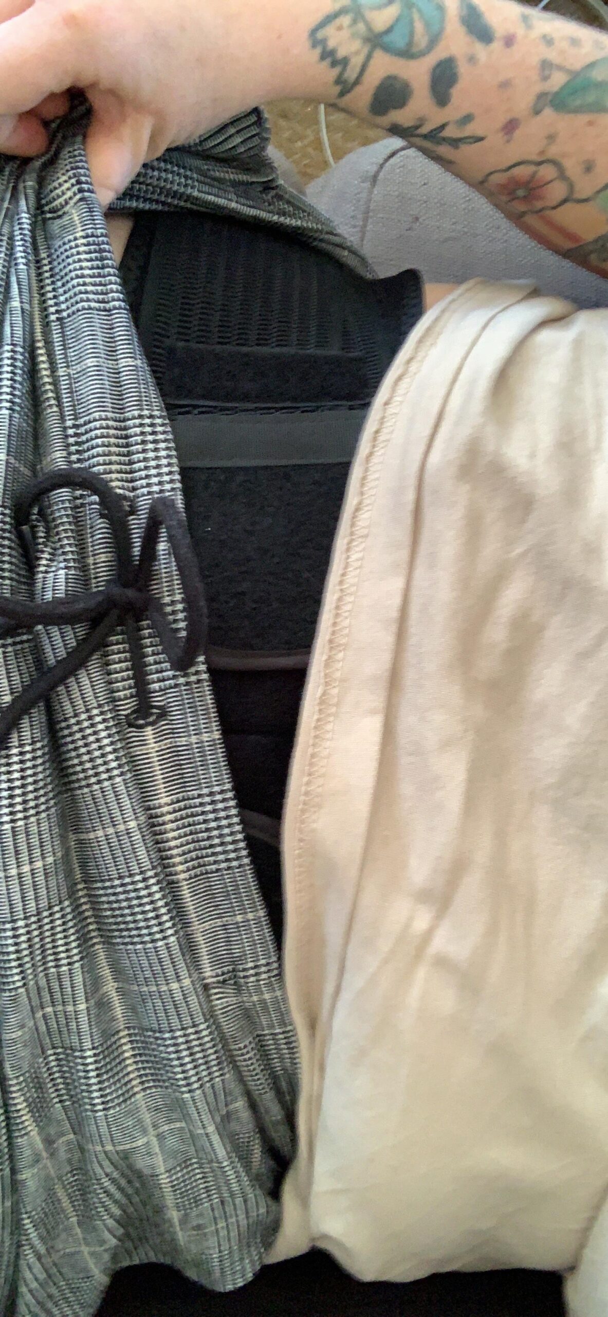 Sacroiliac Hip Belt for Women and Men That Alleviates Sciatic, Pelvic, Lower Back, Leg and Sacral Nerve Pain Caused by Si Joint Dysfunction| Trochanter Brace (Plus, Black) customer photo 2