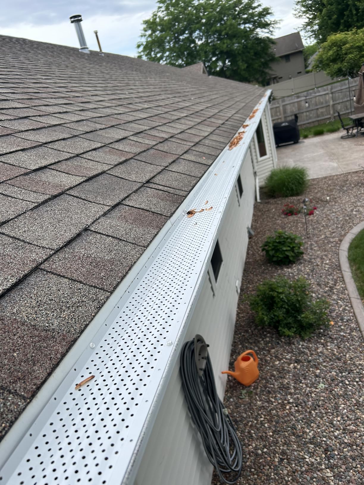 LeafTEK Heavy-Duty Aluminum Gutter Guard System, Fits 5 in, 200 ft, Black | 404-hole filtration, Contractor-Trusted, DIY Install Kit with Screws & Driver, Made in USA, Lifetime replacement warranty customer photo 1