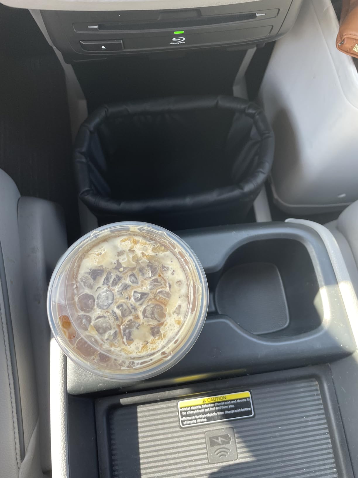 Leather Car Trash Can, Luxury Car Organizer, Leakproof Garbage Can for Car and Trucks, Black customer photo 2