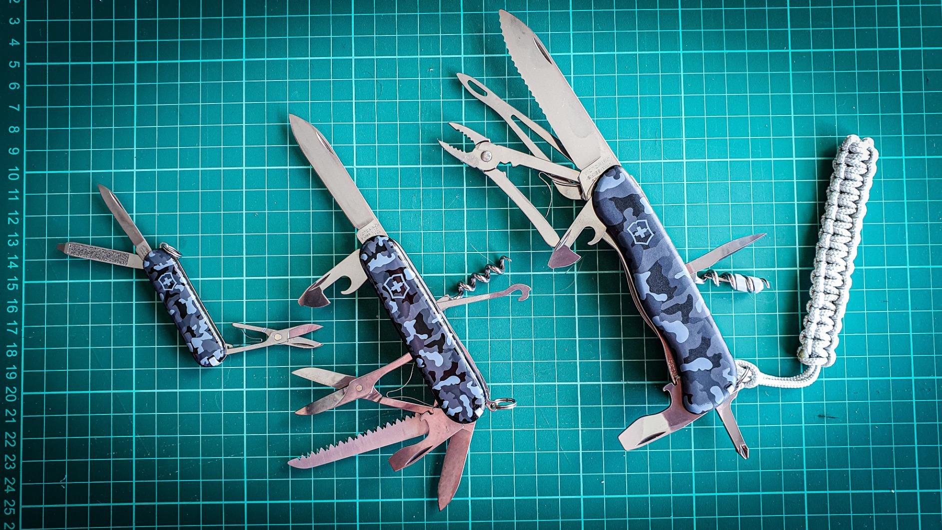Classic SD Swiss Army Knife, 7 Functions, Navy Camouflage | stainless steel multi-tool, Swiss-made, 7 functions, compact EDC, keychain carry, camping, travel customer photo 1