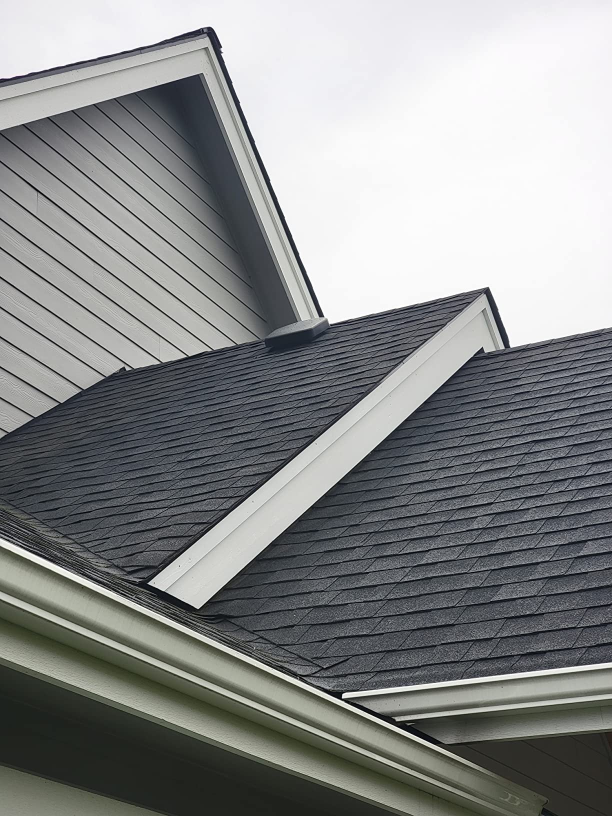 Upper Roof Exhaust Vent, 50 sq. in. (Black) customer photo 1