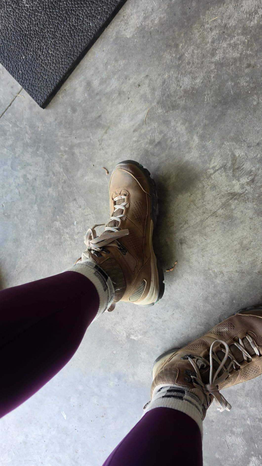Vasque Women's Talus Mid Hiking Boot customer photo 2