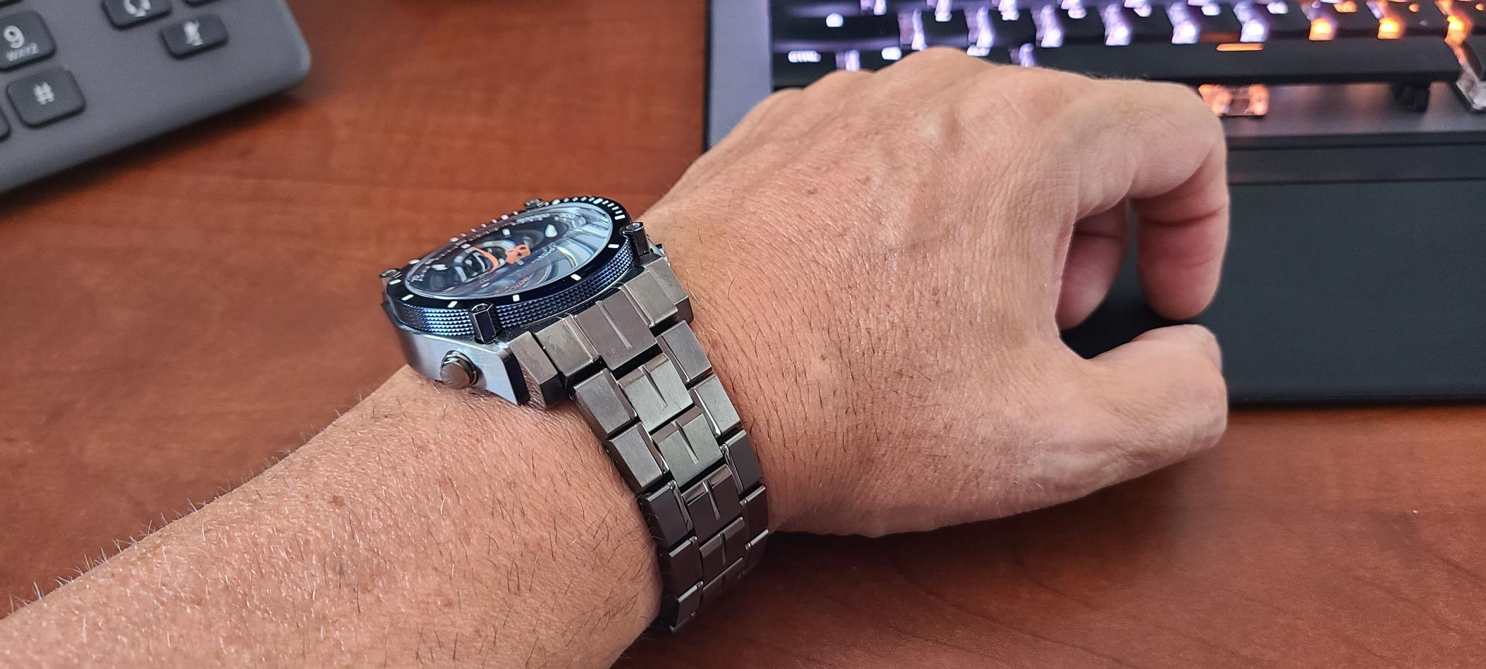 Bulova Men's Precisionist Gray Ion-Plated Stainless Steel 8-Hand Chronograph with Blue and Orange Accents Style: 98B343 customer photo 1