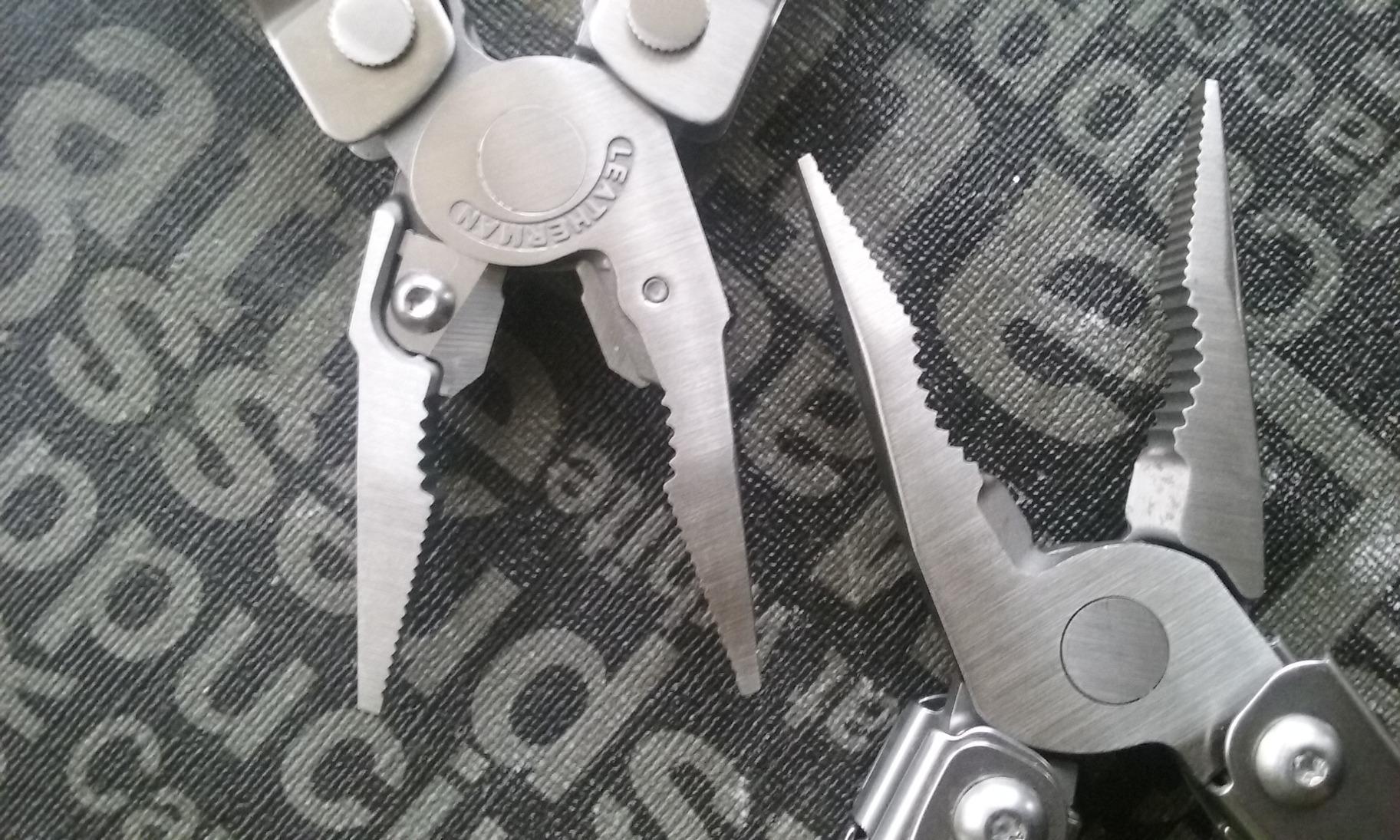 LEATHERMAN, Rebar Multitool with Premium Replaceable Wire Cutters and Saw, Coyote Tan customer photo 2
