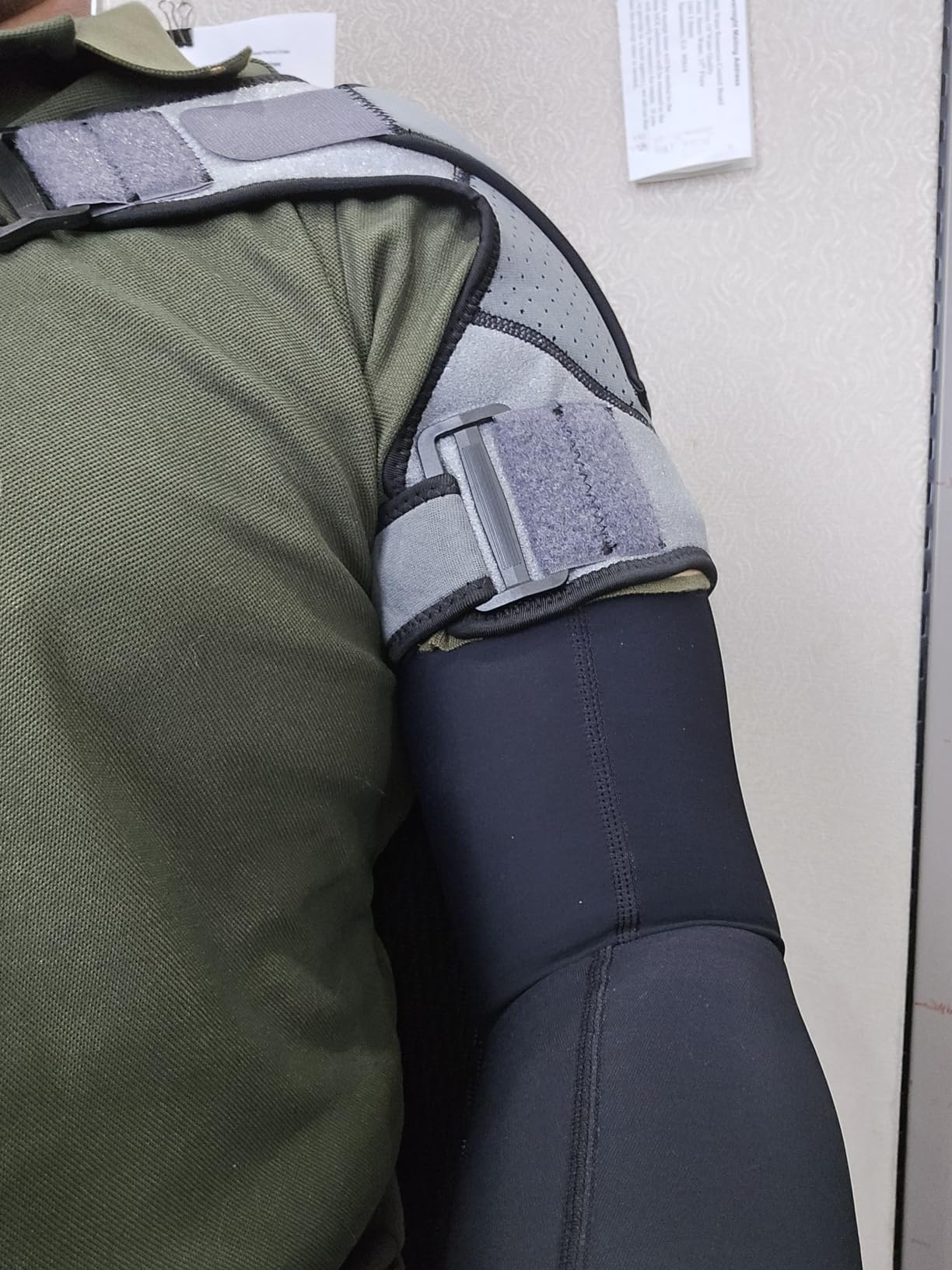 Sparthos Rotator Cuff Shoulder Brace for Women & Men - Support - Gray-UNI | Compression Sleeve, Pain Relief, Adjustable Strap, Fits Left or Right Arm, AC Joint, Labrum Tear, Dislocation, for Sleeping customer photo 2