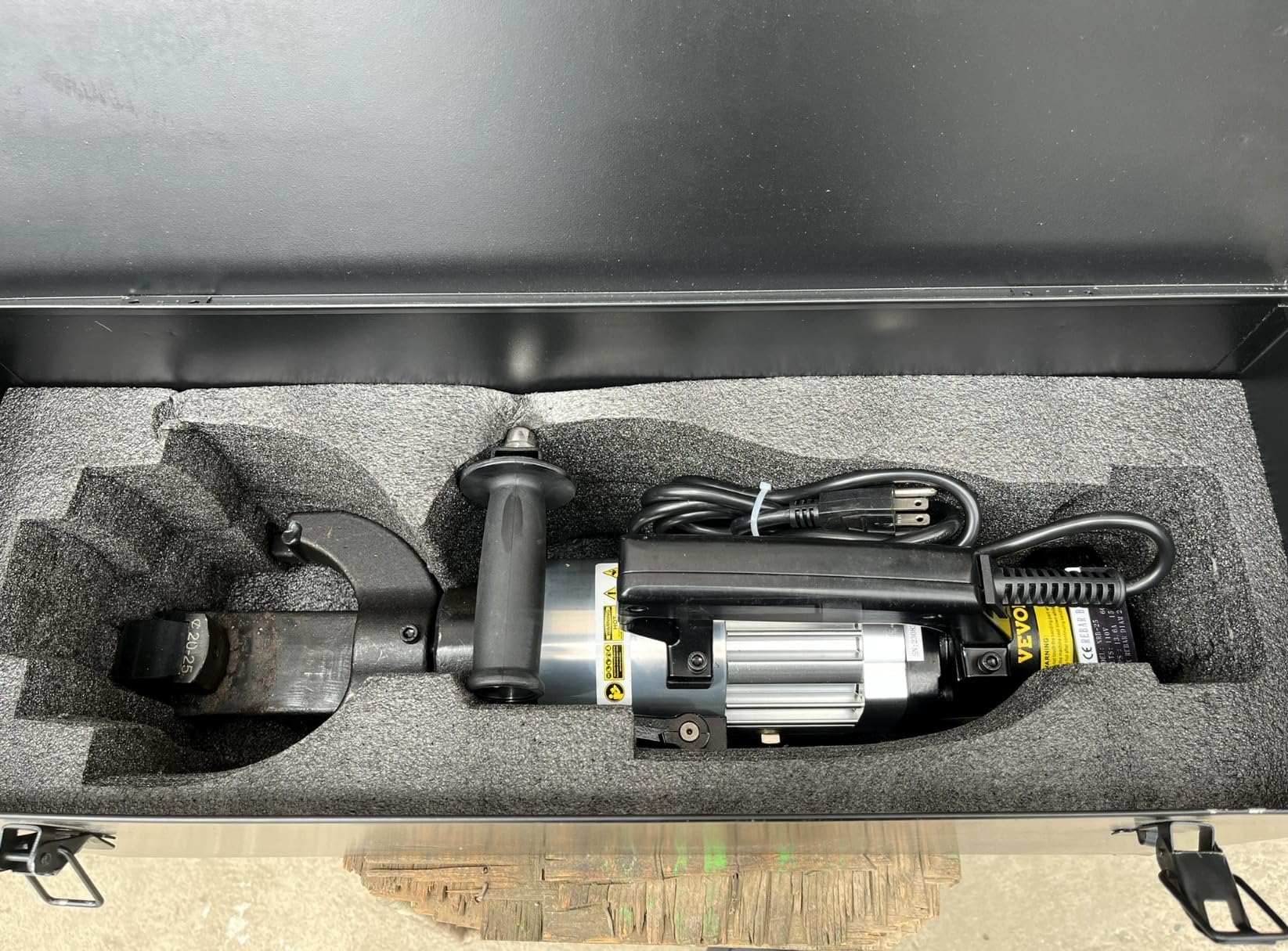 VEVOR 1.5KW Electric Rebar Bender, 1''(25mm) Hydraulic Electric Hand Held Rebar Bender, within 5s, 110V customer photo 1