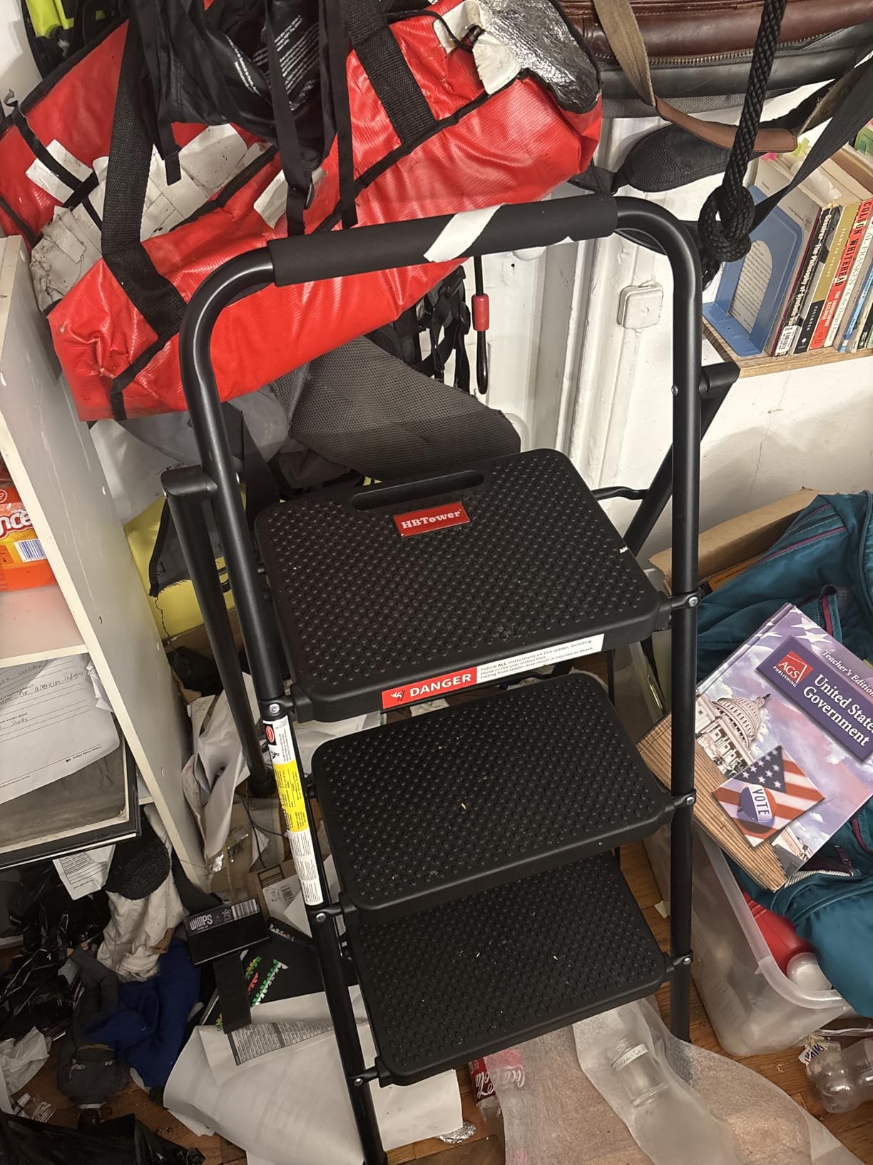 HBTower Step Ladder, Folding Step Stool with Wide Anti-Slip Pedal | Sturdy Steel Ladder, Convenient Handrail, Lightweight, Portable Steel Step Stool customer photo 1