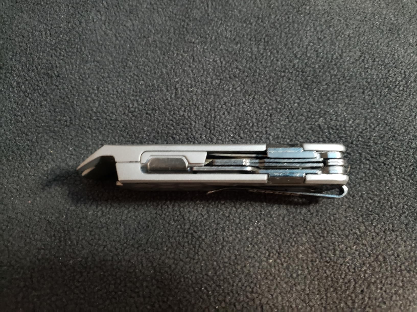 Gerber Gear Lockdown Pry 10-in-1 Multitool EDC Pocket Knife with Pry Bar for Survival, Hunting and Fishing, Gifts for Men customer photo 2