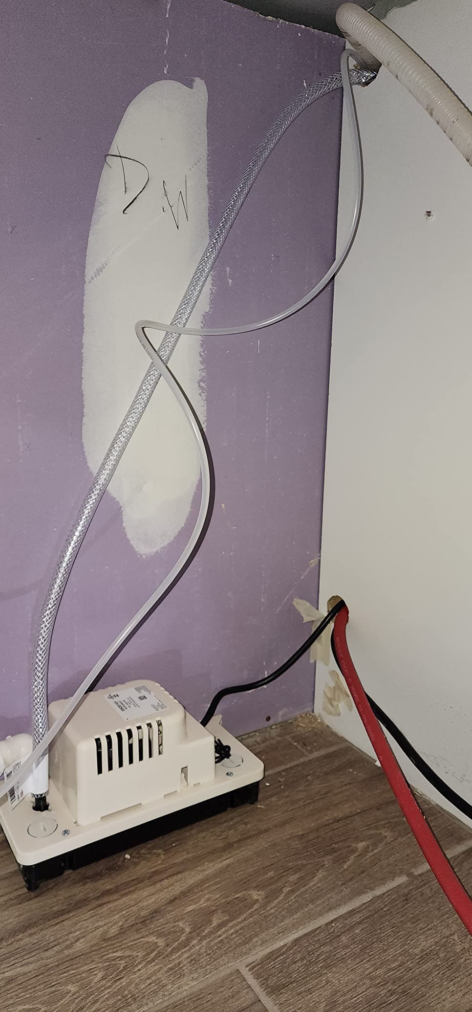 Little Giant VCCA-20ULS 115-Volt, 60 Hz, 1/30 HP, 80 GPH Low-Profile Automatic Condensate Removal Pump with Safety Switch, White/Black, 554201101 customer photo 2