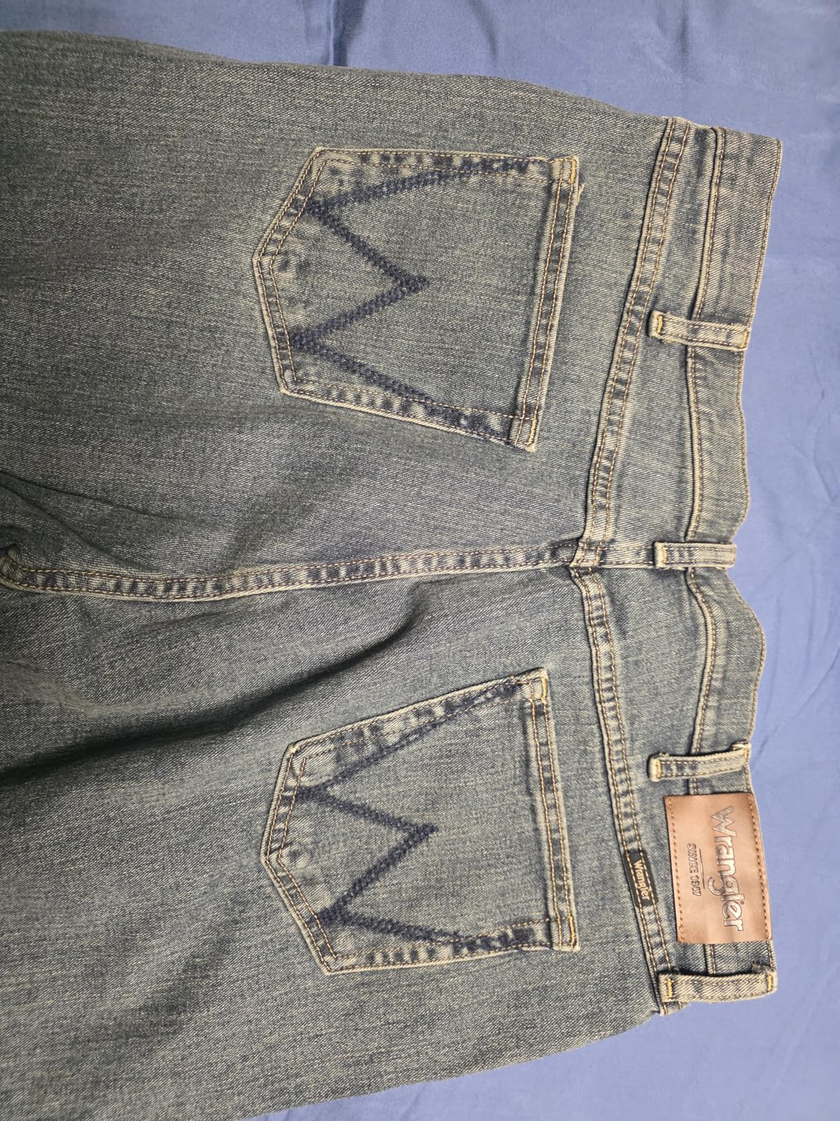 Wrangler Men's Free-to-Stretch Relaxed Fit Jean customer photo 1