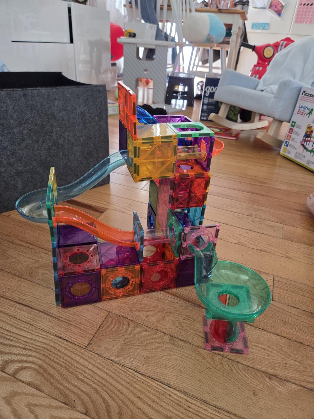 PicassoTiles 108 Piece Marble Run Race Track Set with LED Cars STEM Ages 3+ | 2 Light-Up Vehicles, 4 Magnetic Marbles, BPA-Free, Expandable Collection, Fine Motor Skills, Problem-Solving Screen-Free Toy customer photo 2