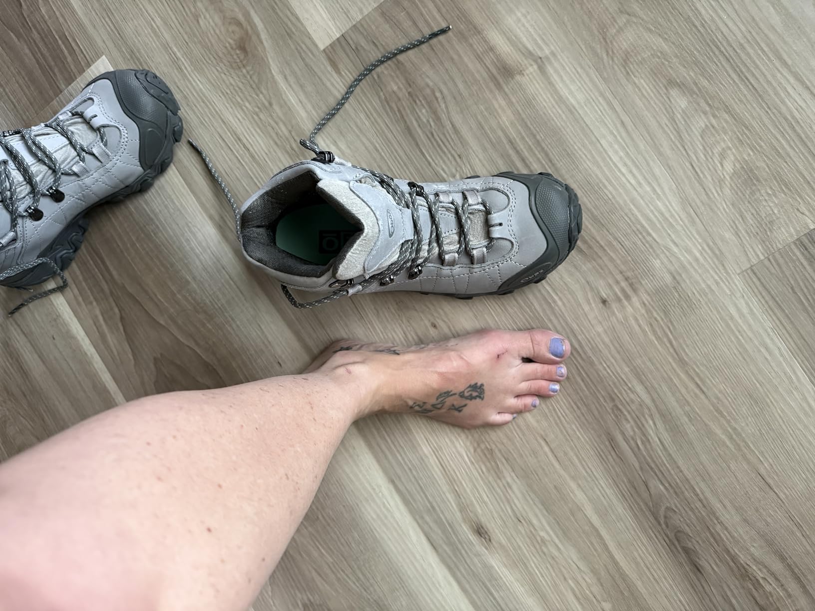 Oboz Women's Bridger Mid B-DRY Hiking Boot customer photo 2