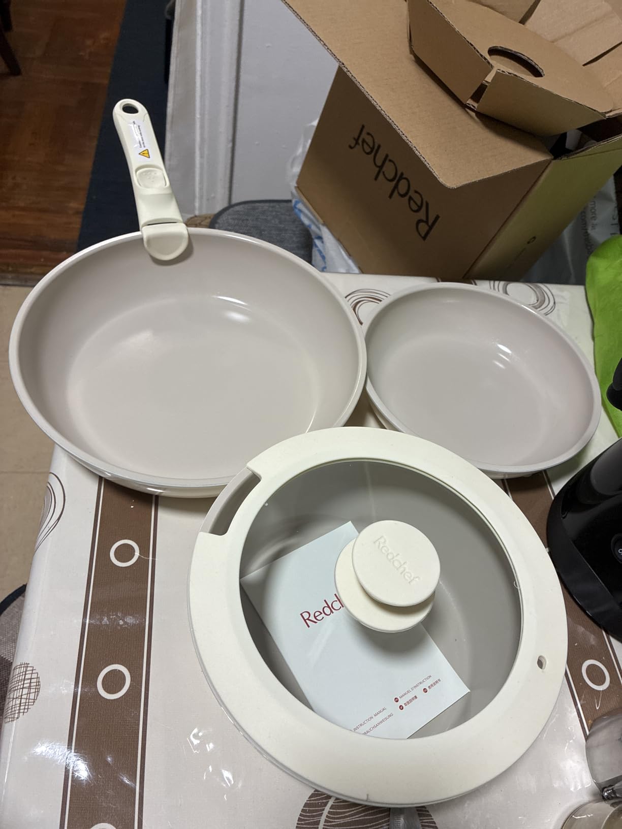 Ceramic Pots and Pans Set Non Stick, Nonstick Kitchen Cookware Sets, Non Toxic Pots and Pans Set Non Stick, PFAS PFOA & PTFE Free, Detachable Handle Pots and Pans 5 Piece, RV Cookware customer photo 2